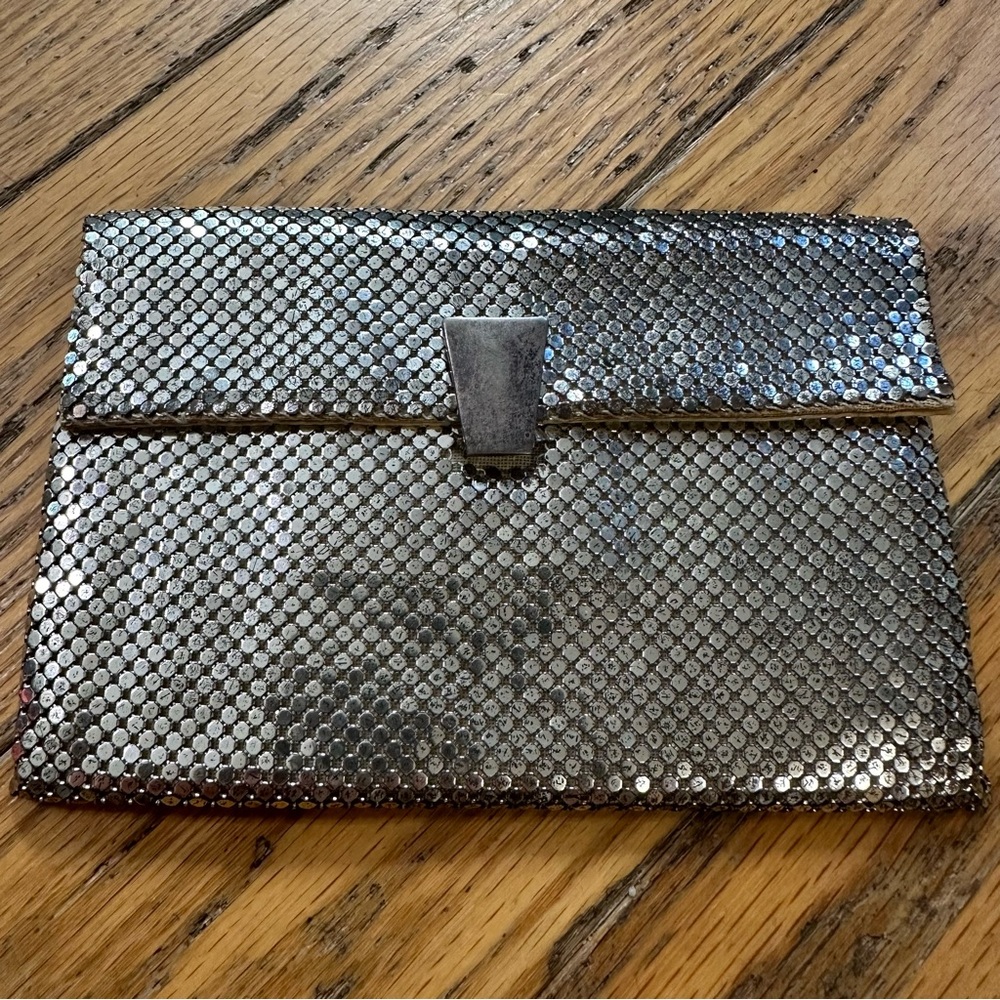 Vintage 60s Whiting & Davis Silver Chainmail Clutch